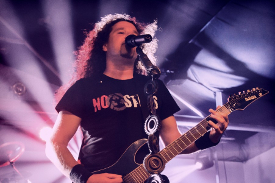 MOTOSRAZ PRASEK KAPELA ARAKAIN